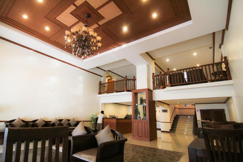 Phoothawee House Hotel Chiang Mai Bagian luar foto